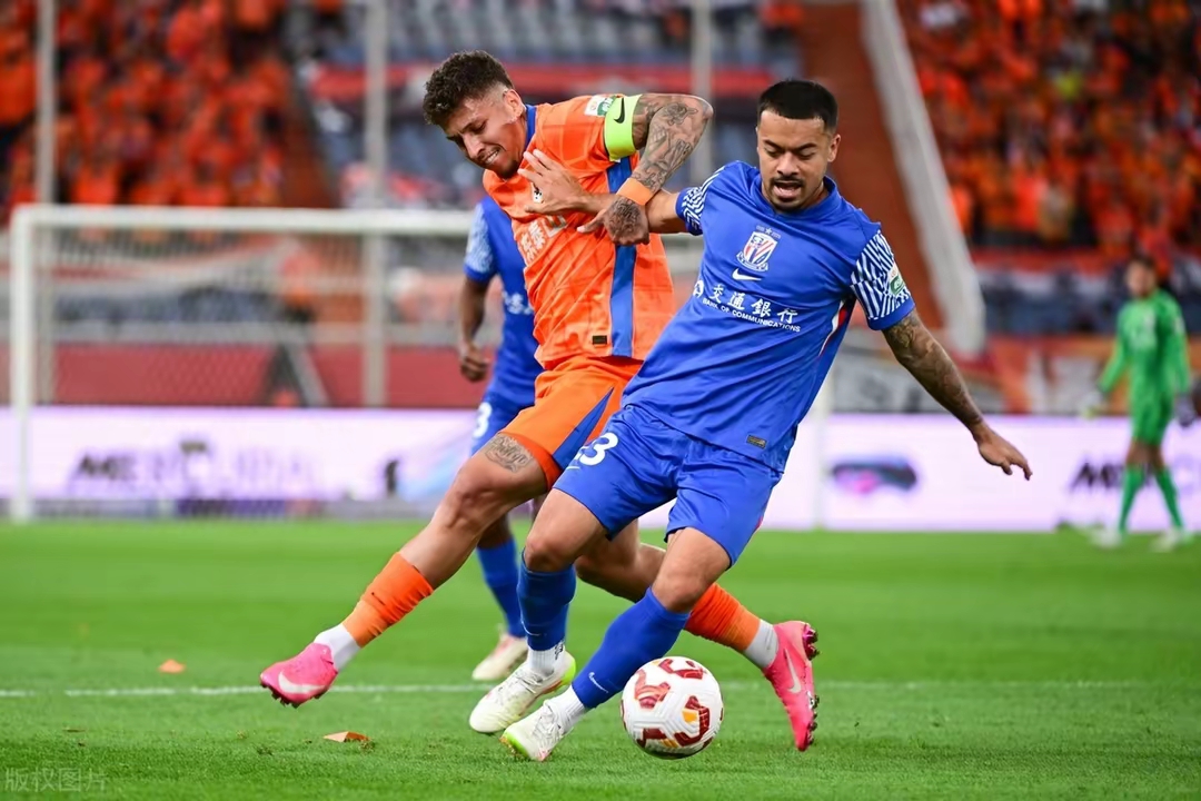 今晨欧超杯焦点战；上海申花刷新队史纪录；气氛紧张；身体对抗强度拉满的简单介绍-满冠体育官网